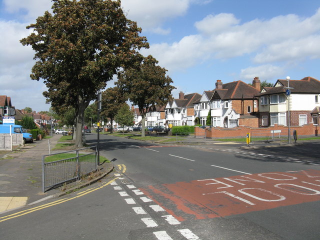 Shirley Road at Temple Avenue
