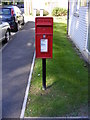TM2649 : Bredfield Street Postbox by Geographer