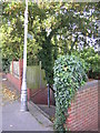 Grange Road: path down to Beauchamp Road