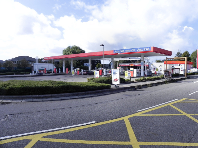 Fuel Forecourt, Cardiff Gate Services © David Dixon :: Geograph Britain ...