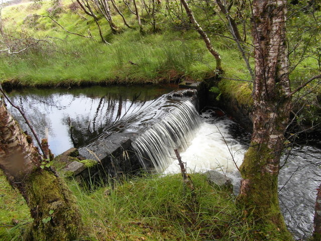 Weir on the outflow from Loch Tarff