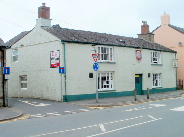 Brecon RFC Social Club © Jaggery cc-by-sa/2.0 :: Geograph Britain and ...