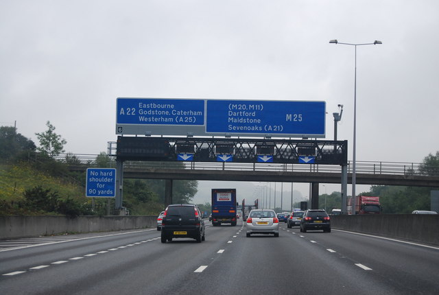 M25, approaching Junction 6... © N Chadwick :: Geograph Britain and Ireland