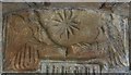 NG0483 : Tuama/Tomb Alasdair MhicLeoid/MacLeod - Carving 6 by Rob Farrow
