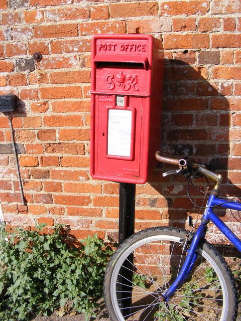 Ramsholt Arms George VI Postbox