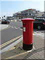 Worthing: postbox № BN11 1703, Marine Parade