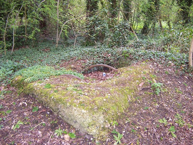 Old WW2 Air Raid Shelter near Rockliffe... © Robert Matin :: Geograph ...