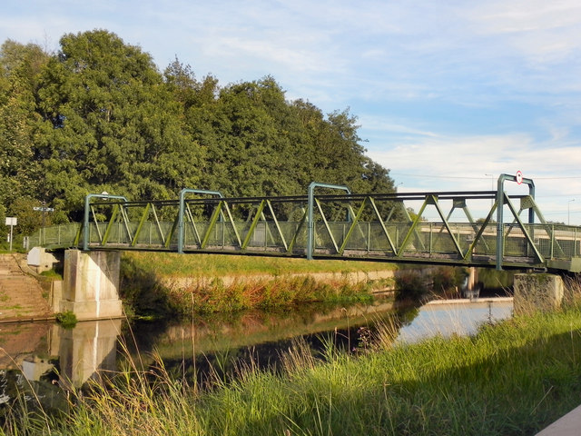 River Mersey Footbridge, Northenden... © David Dixon cc-by-sa/2.0 ...