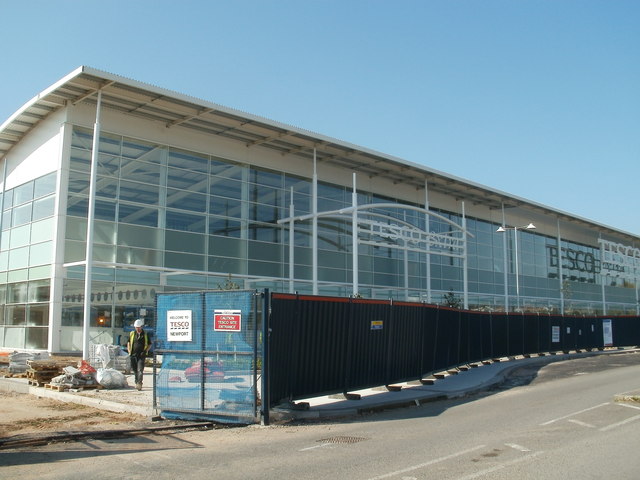 New Tesco Extra Taking Shape Newport © Jaggery Cc By Sa20