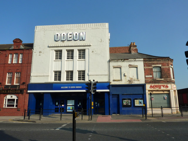 Darlington Odeon © Richard Croft :: Geograph Britain and Ireland