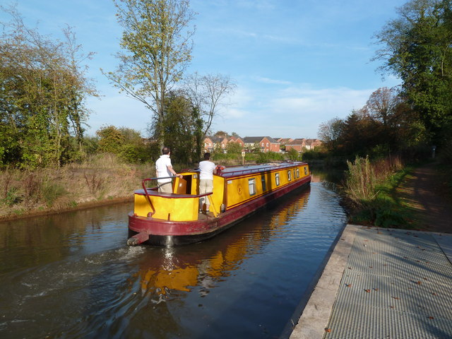 Droitwich Junction Canal - in use.