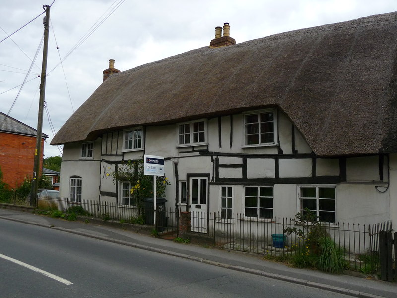 Collingbourne Kingston - Thatched… © Chris Talbot :: Geograph Britain