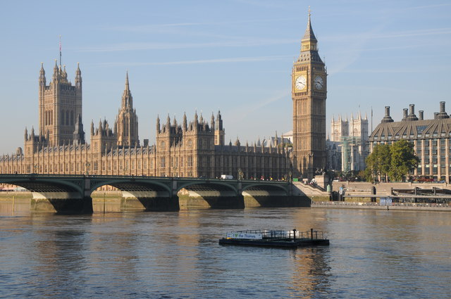 The houses of parliament фото