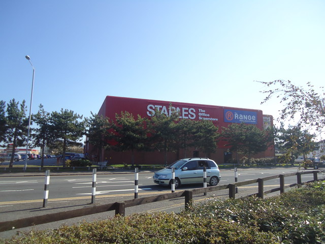 staples-office-superstore-eastbourne-stacey-harris-cc-by-sa-2-0