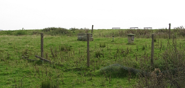 ROC bunker © Richard Webb :: Geograph Britain and Ireland