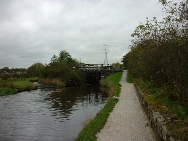 Lock #59, Rochdale Canal © Ian S cc-by-sa/2.0 :: Geograph Britain and ...