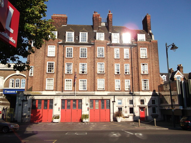 West Norwood Fire Station © David Anstiss cc-by-sa/2.0 :: Geograph ...