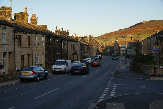 Keighley Road, Cowling © Bill Boaden Cc-by-sa 2.0 :: Geograph Britain 