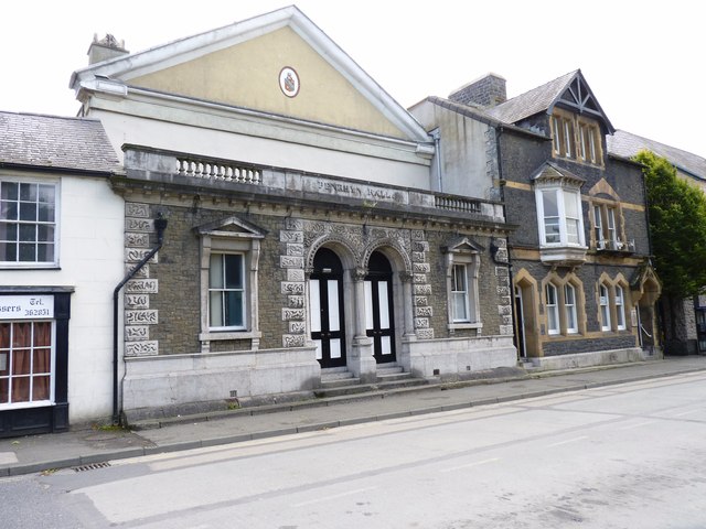 Penrhyn Hall, Bangor © Meirion cc-by-sa/2.0 :: Geograph Britain and Ireland