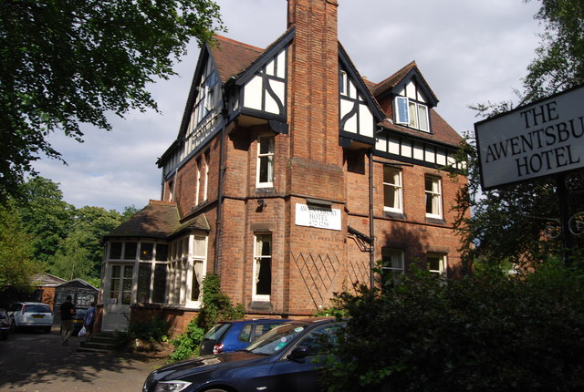 Awentsbury Hotel, Selly Hill