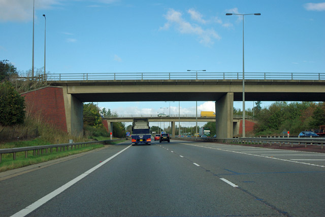 A1(M) - roundabout bridges at junction 17