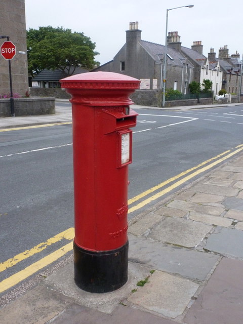 Lerwick: postbox № ZE1 11, Market Street