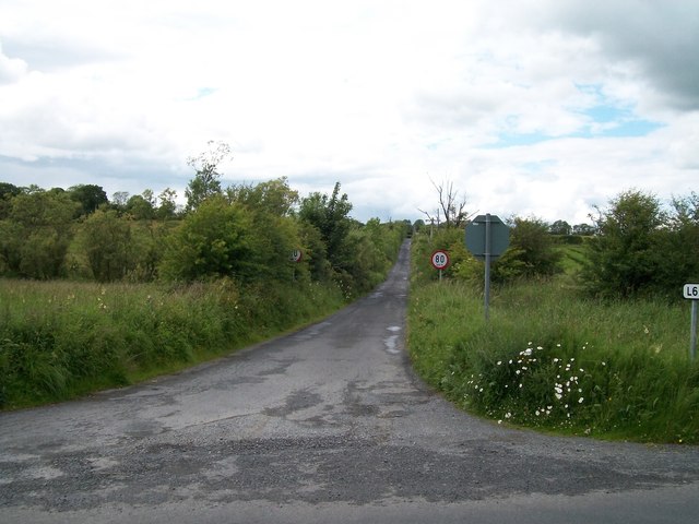 Minor road leading west from the R164 at Ughtyneill
