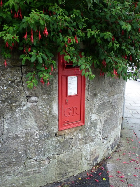 Lerwick: postbox № ZE1 53, King Harald Street