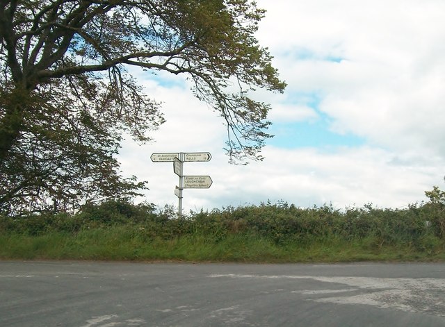 T-junction at Loughcrew