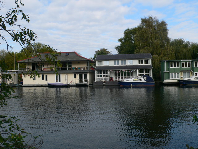 Houseboats on Tagg's Island
