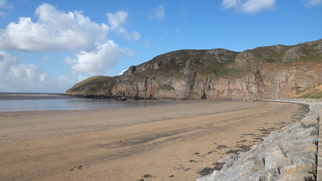 Brean Down and Cove © Howard cc-by-sa/2.0 :: Geograph Britain and Ireland