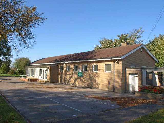 Caterham Hill Library © Derek Harper :: Geograph Britain and Ireland