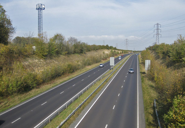 Comms mast beside the A64, Malton Bypass © Pauline E :: Geograph ...