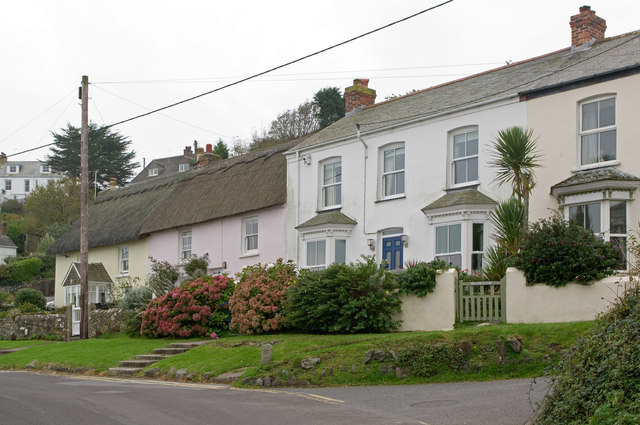 Cottages in Coverack © Ian Capper :: Geograph Britain and Ireland