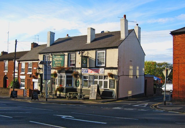 The Queens Head (2), 129 High Street,... © P L Chadwick :: Geograph ...