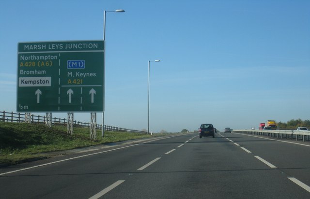 Approach to Marsh Leys Junction © Mr Ignavy cc-by-sa/2.0 :: Geograph ...