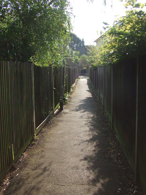 Public footpath, Caterham-on-the-Hill