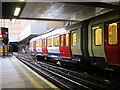 New Metropolitan Line stock, Liverpool Street station