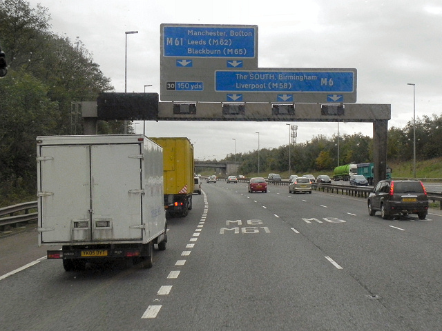 M6/M61 Junction © David Dixon cc-by-sa/2.0 :: Geograph Britain and Ireland