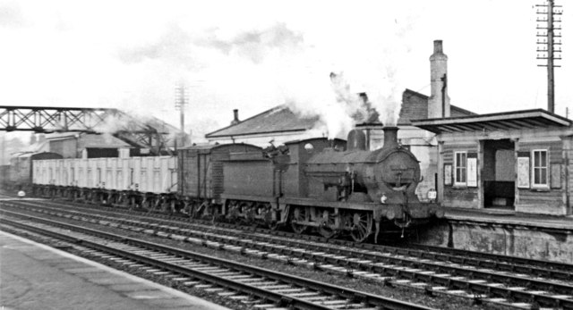 Headcorn station, with 0-6-0 on goods © Ben Brooksbank :: Geograph ...