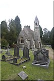 SU7484 : Graves near the chapel by Bill Nicholls