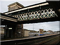 SX9193 : Footbridge at Exeter St David's Station by SMJ