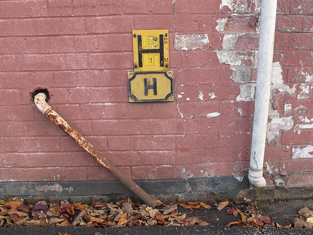 Bletchley Park: old hydrant sign