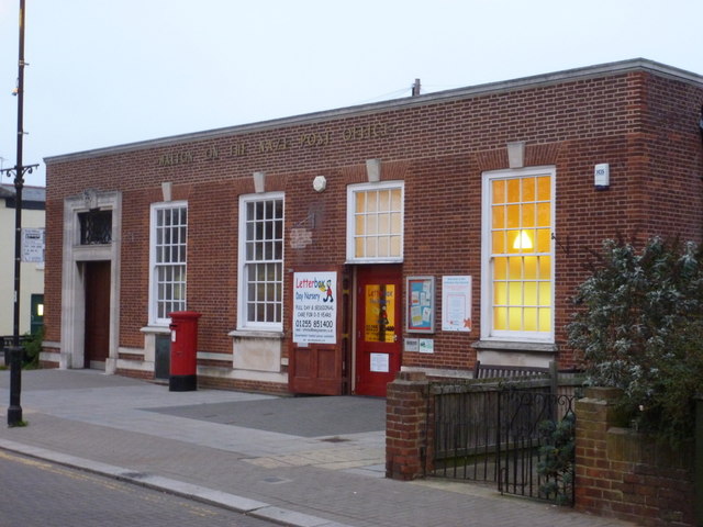 Walton on the Naze: the post office