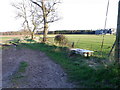 NO1635 : Farm track, Mid Gallowhill by Maigheach-gheal