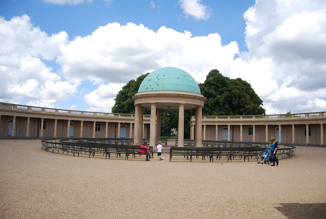 Bandstand and colonnade, Eaton Park