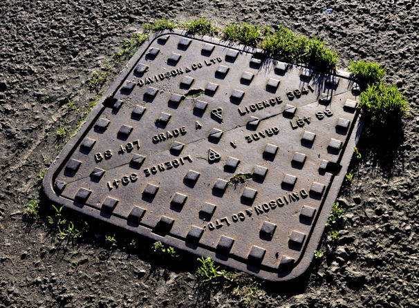 Davidson access cover, Holywood