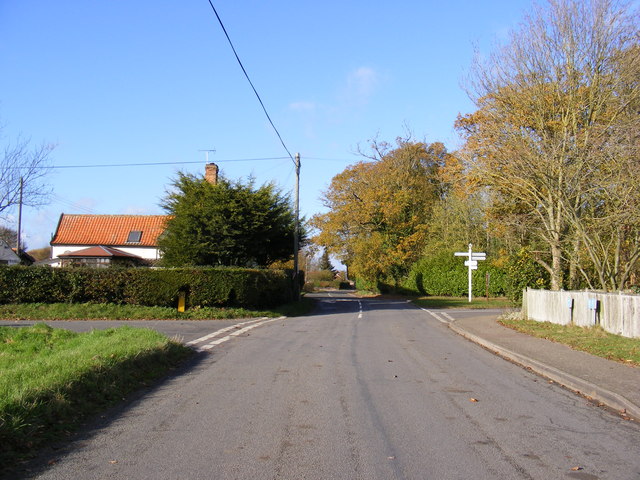 Worlingworth Road, Horham © Geographer :: Geograph Britain and Ireland