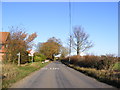 TM2577 : Stradbroke Road, Fressingfield & the footpath to Priory Road by Geographer