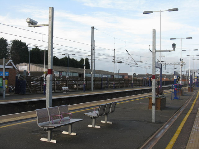 Looking North From Flitwick Station © M J Richardson Geograph Britain And Ireland